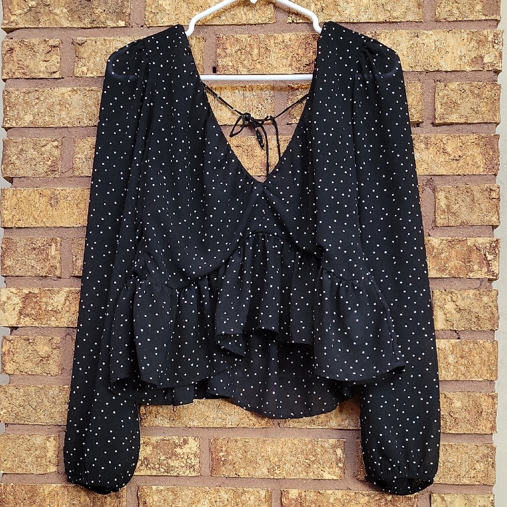 H&M Black White Polka Dot Ruffle Hem Baby Doll Blouse Size Large